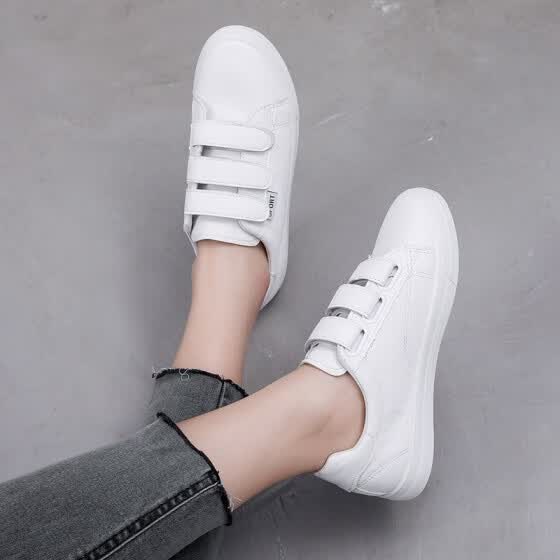 women's sneakers with velcro closing