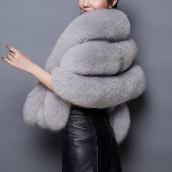 Elegant fur coat Clearance
