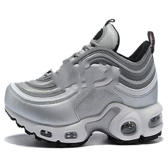 do 97s run small