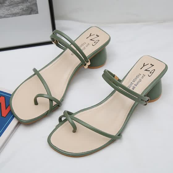 sports red belt slippers