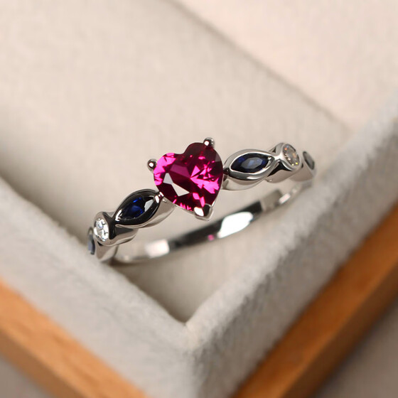 Charm Heart Fire Rings For Women Wedding Vintage Zircon Ring Jewelry Party Gifts