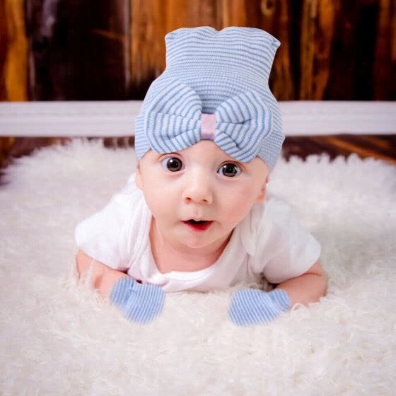 infant hat and gloves