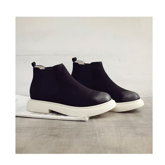 flat bottom chelsea boots