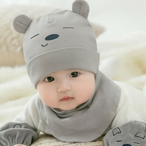 baby with cap