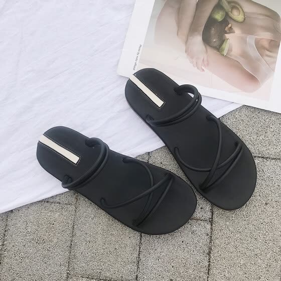 trendy slippers for girls