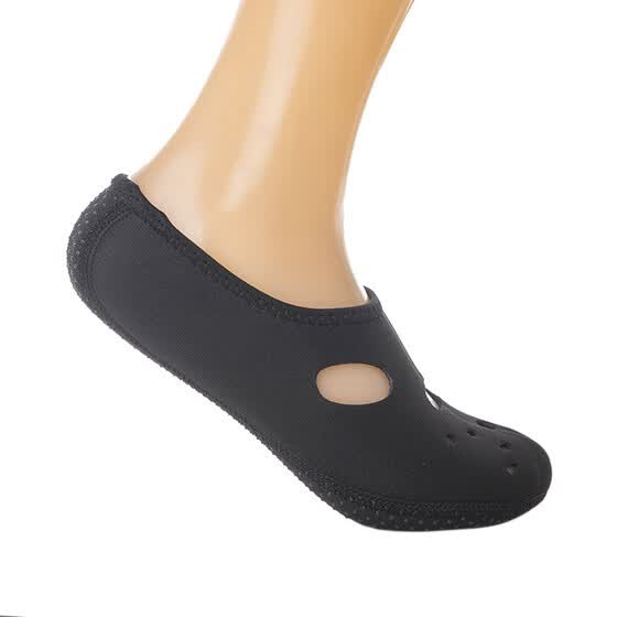 beach sock shoes