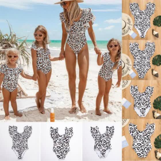 mother and daughter matching bathing suits