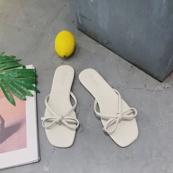 knot slippers