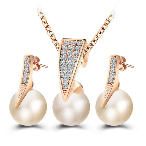 pearl pendant necklace and earring set