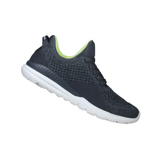 Sports shoes offers online