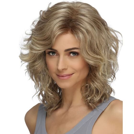 medium blonde wavy wig