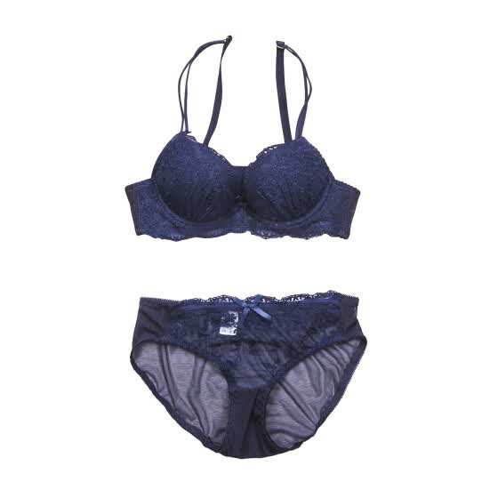 lace bra and underwear set