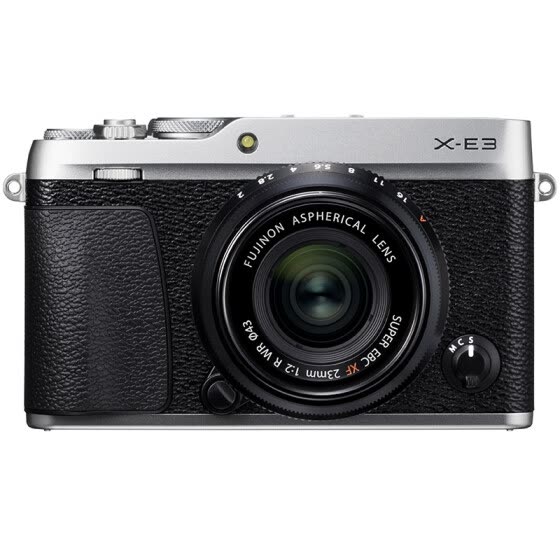 FUJIFILM X-E2 シルバー 付属品多数 オールドレンズ付 - デジタルカメラ