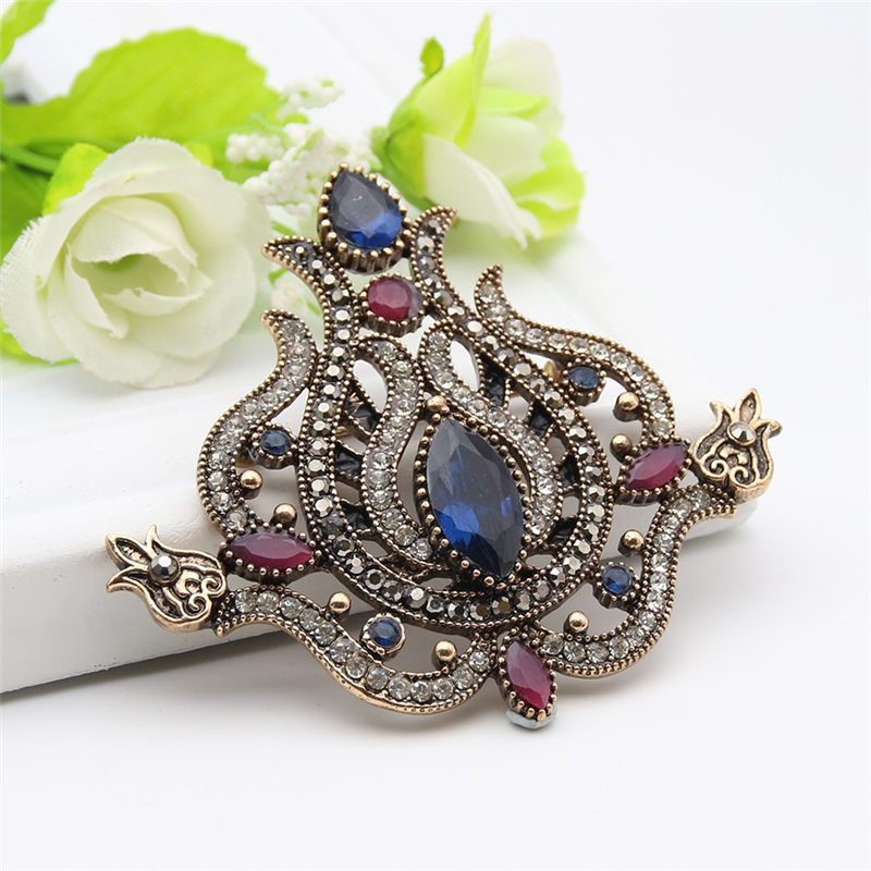 Faux Pearl Drop Hollow Flower Brooch Pin Bridal Wedding Jewelry Silver Design