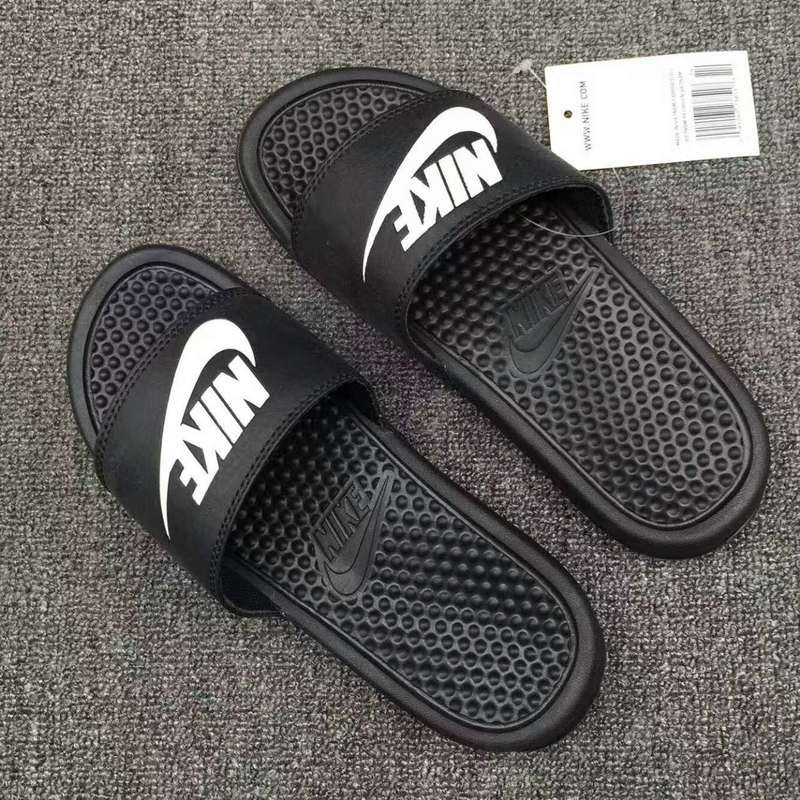 couple slippers nike