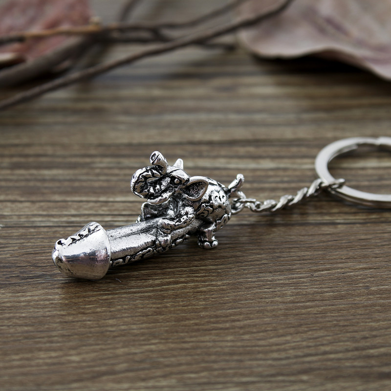 Key Chain Ring Platinum Color with giraffe pendant 9 cm long gift present